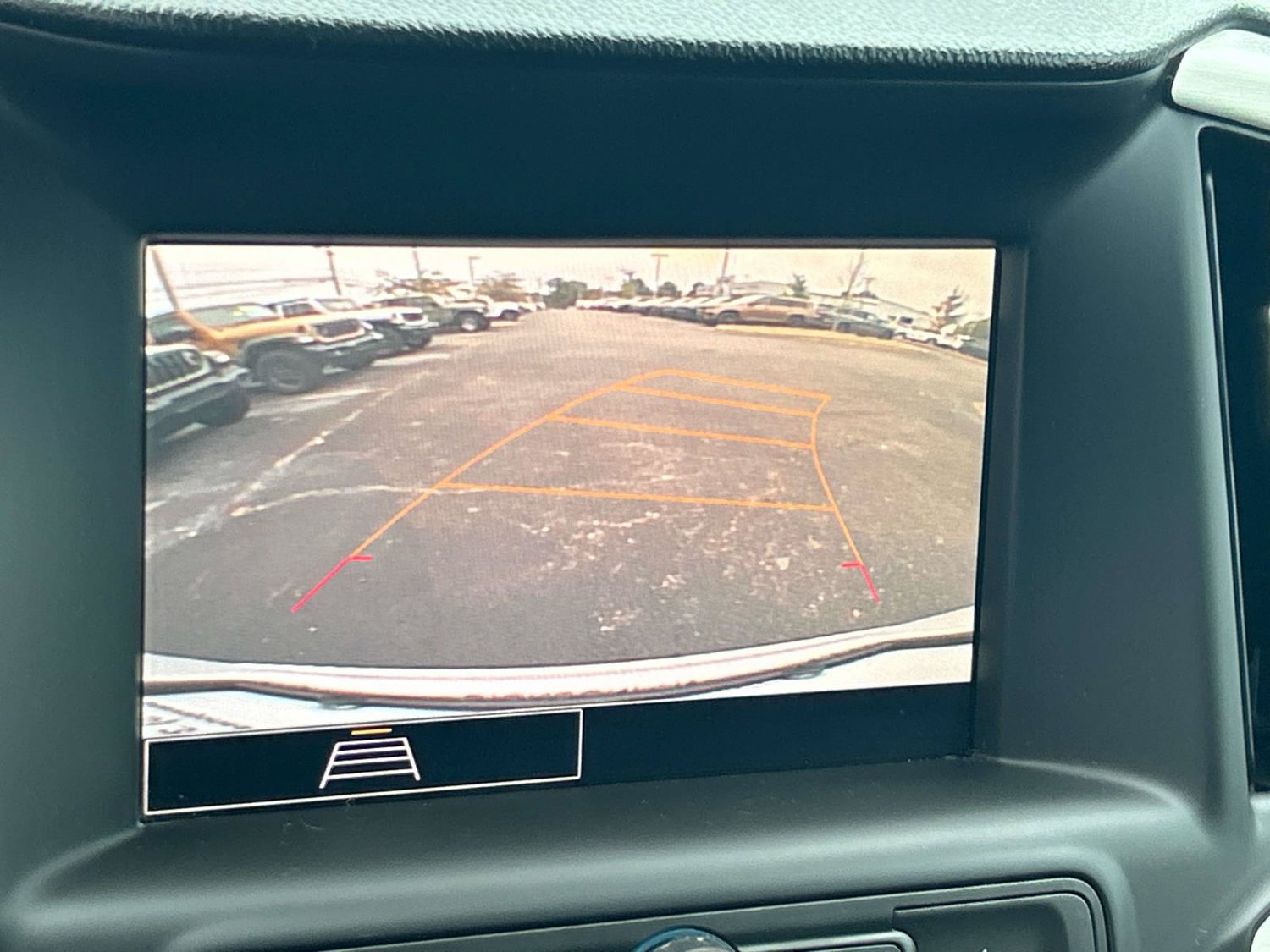 Used 2022 GMC Terrain SLE w/ Driver Convenience Package AWD/4WD image 35