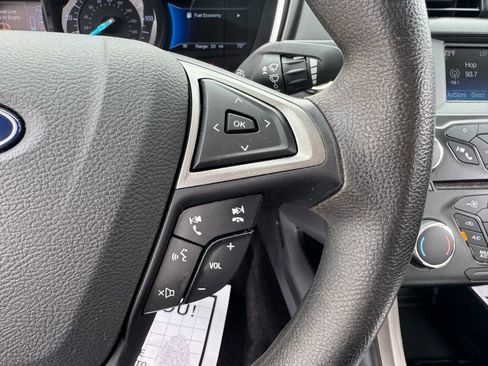 Used 2018 Ford Fusion S image 48