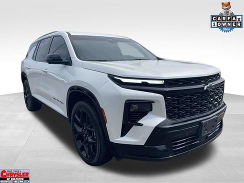 Used 2025 Chevrolet Traverse RS w/ LPO, Floor Liner Package AWD/4WD image 1