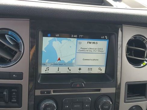 Used 2017 Ford Expedition Limited image 17