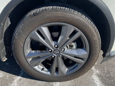 Certified 2024 Nissan Murano Platinum w/ Cargo Package image 25