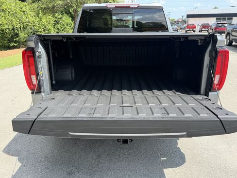 Used 2020 GMC Sierra 1500 SLT w/ SLT Premium Plus Package AWD/4WD image 10