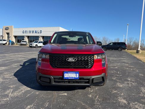 New 2025 Ford Maverick XLT w/ XLT Luxury Package image 24