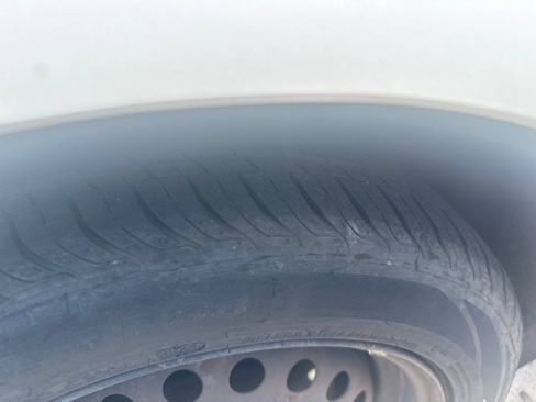 Used 2012 Nissan Sentra 2.0 S FWD image 3