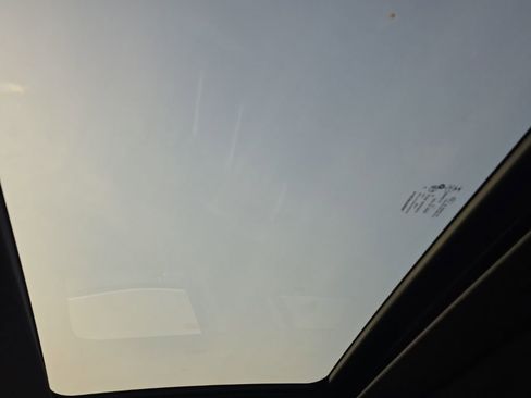 Used 2022 Jeep Grand Cherokee Limited w/ Tech Group image 16