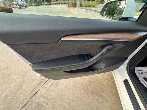 Used 2023 Tesla Model 3 Standard Range RWD image 23