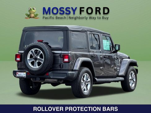 Used 2020 Jeep Wrangler Unlimited Sahara AWD/4WD image 5