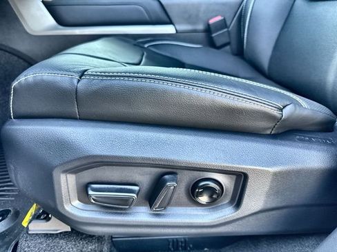 New 2026 Toyota Tundra Limited AWD/4WD image 21