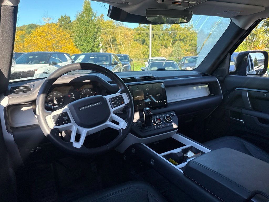 Used 2025 Land Rover Defender 130 S AWD/4WD image 12