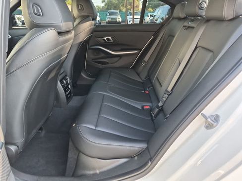 Used 2025 BMW 330i Sedan w/ M Sport Package RWD image 20