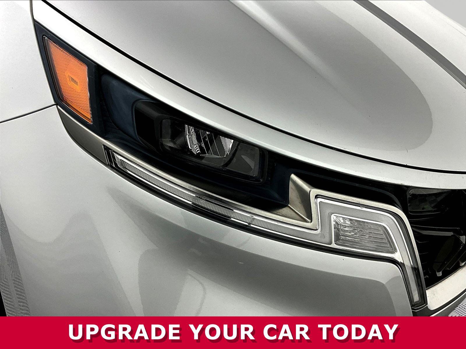 Used 2023 Kia Carnival LX FWD image 29
