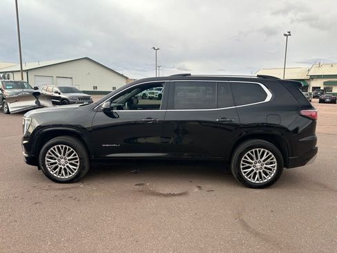 Used 2024 GMC Acadia Denali w/ LPO, Floor Liner Package image 38