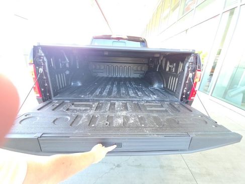 Used 2018 Ford F150 XLT w/ Equipment Group 302A Luxury AWD/4WD image 12