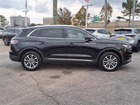 Certified 2023 Lincoln Nautilus FWD w/ Premium Package image 21