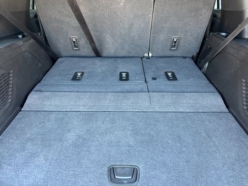Used 2021 GMC Yukon AT4 AWD/4WD image 17
