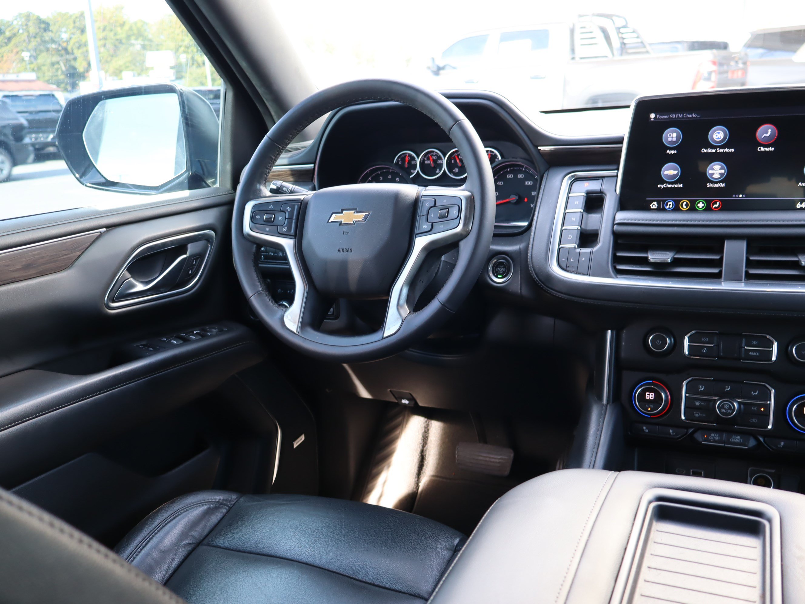 Used 2021 Chevrolet Tahoe LT w/ LT Signature Package RWD image 15