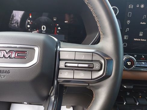 Used 2023 GMC Canyon AT4 w/ AT4 Premium Package AWD/4WD image 19