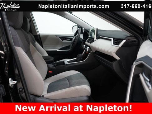 Used 2024 Toyota RAV4 XLE image 35