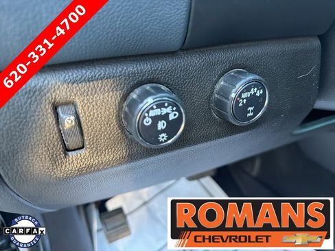 Used 2021 Chevrolet Colorado Z71 w/ Z71 Midnight Edition image 11