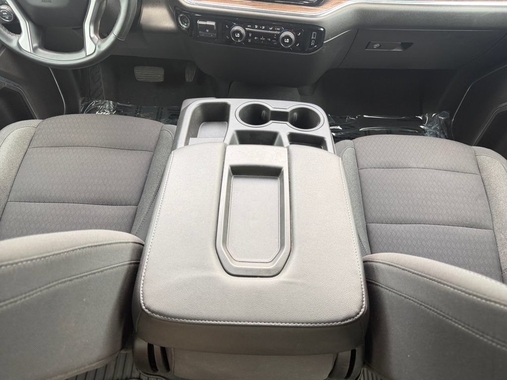 Used 2024 Chevrolet Silverado 1500 RST AWD/4WD image 15