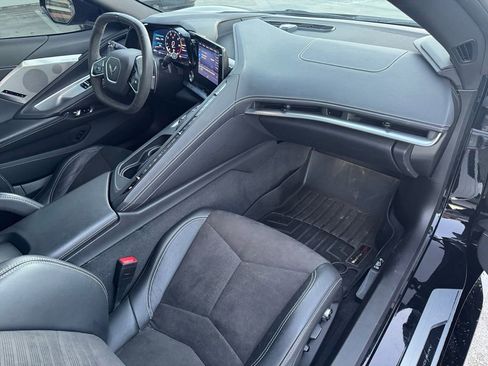 Used 2021 Chevrolet Corvette Stingray Preferred Cpe w/ Z51 Performance Package image 26