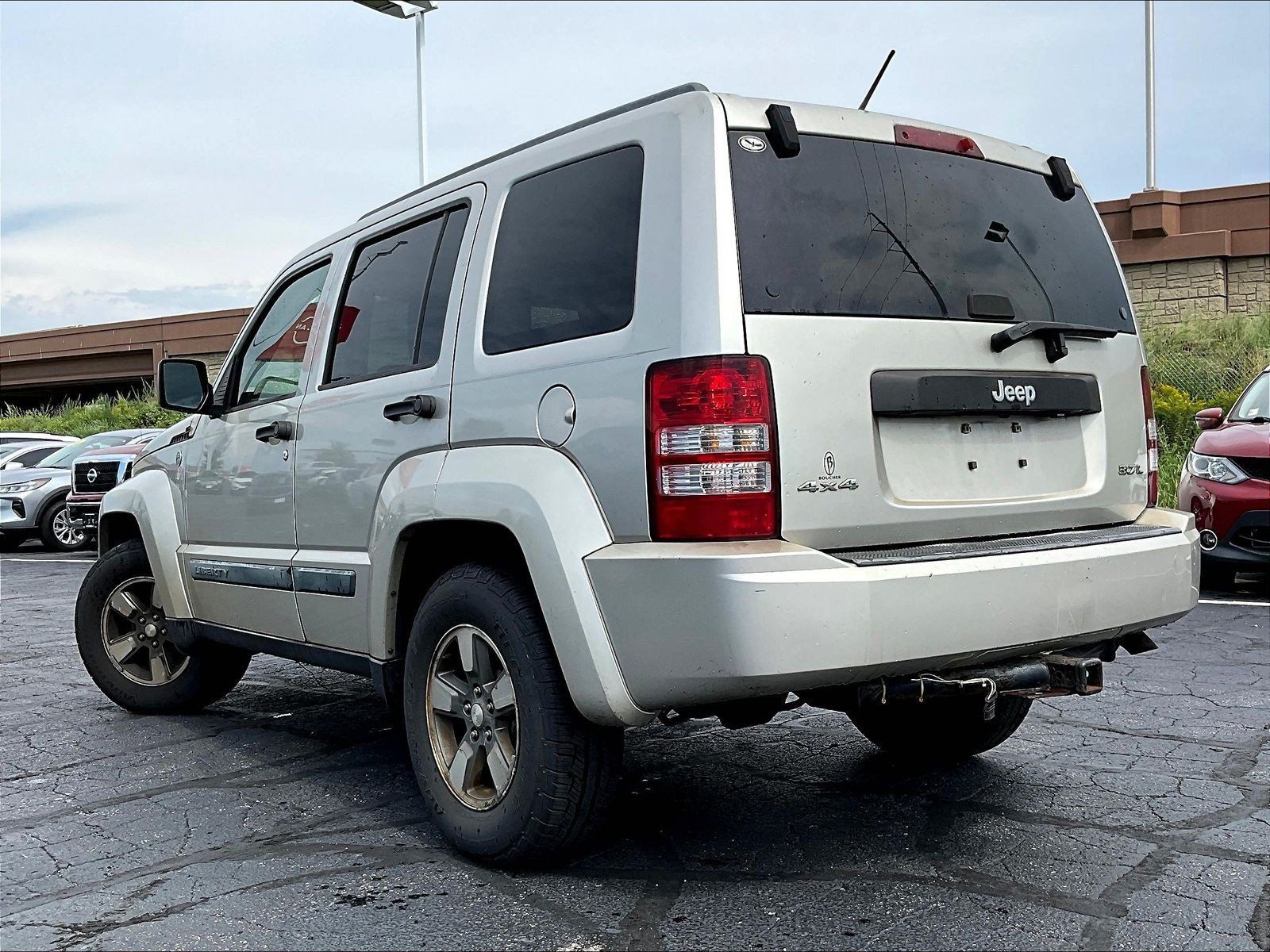 Used 2008 Jeep Liberty Sport w/ Popular Equipment Group AWD/4WD image 3
