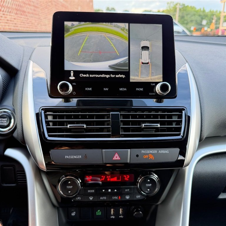 Used 2025 Mitsubishi Eclipse Cross AWD image 12