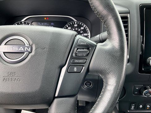 Used 2024 Nissan Frontier SV w/ SV Convenience Package image 21
