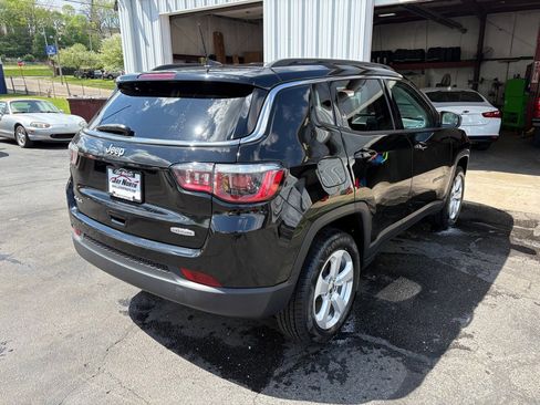 Used 2019 Jeep Compass Latitude image 3