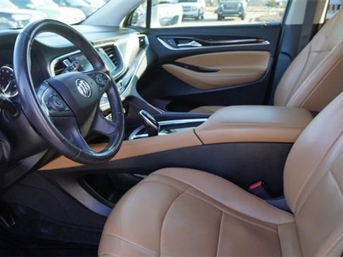 Used 2019 Buick Enclave Essence w/ LPO, Sport Appearance Package image 21