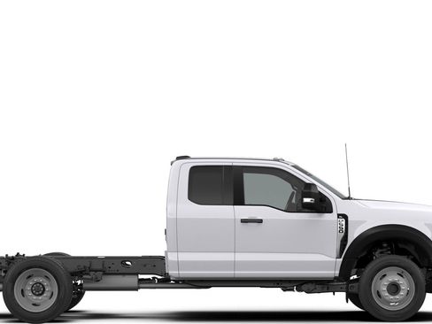 New 2026 Ford F550 4x4 Supercab Super Duty image 5