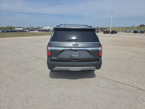 Used 2021 Ford Expedition Max Limited image 4