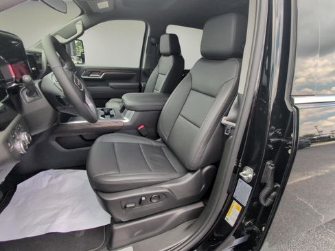 New 2025 GMC Sierra 2500 SLT w/ SLT Convenience Package image 20