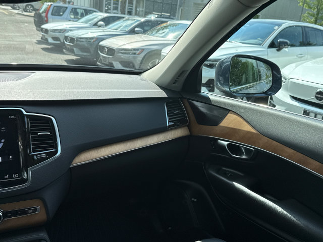 Certified 2022 Volvo XC90 T8 Inscription Expression w/ Advanced Package AWD/4WD image 23