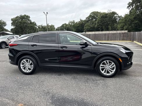Used 2025 Buick Envista Preferred FWD image 6