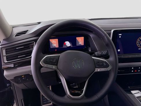 New 2026 Volkswagen Atlas Peak Edition AWD/4WD image 12