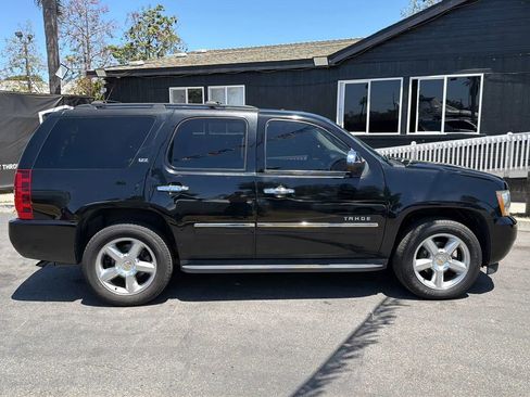 Used 2014 Chevrolet Tahoe LTZ RWD image 9