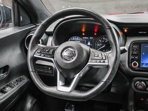 Used 2021 Nissan Kicks SR w/ SR Premium Package FWD image 19