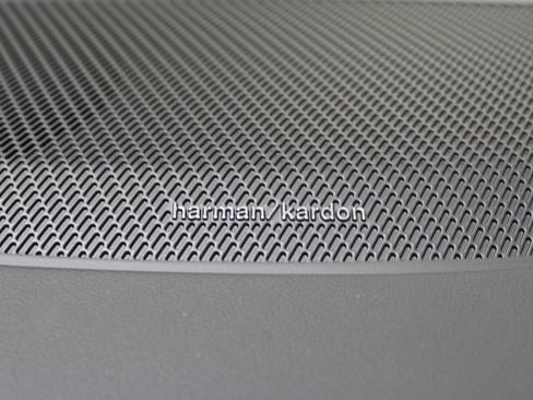 New 2025 Volvo XC90 T8 Plus w/ Protection Package Premier image 21