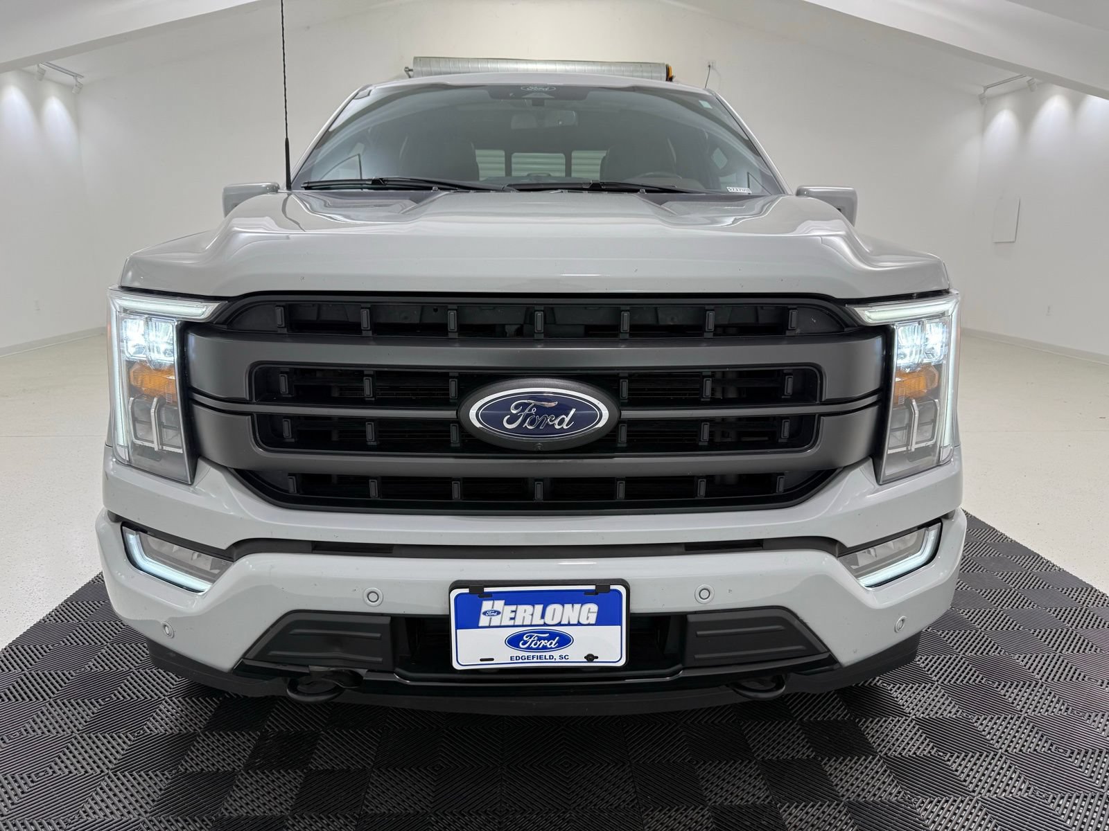 Used 2023 Ford F150 Lariat w/ Max Trailer Tow Package AWD/4WD image 2