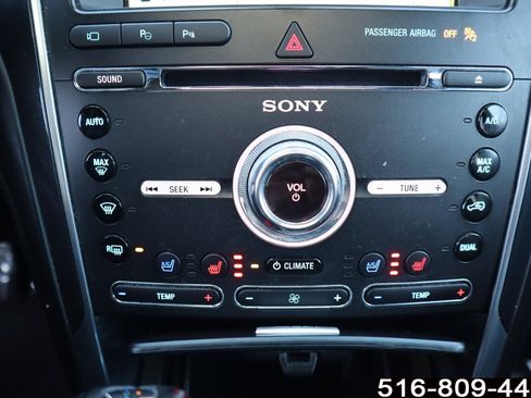 Used 2018 Ford Explorer Platinum image 23