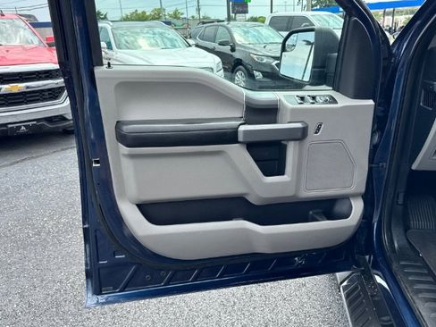 Used 2018 Ford F150 XLT w/ Equipment Group 302A Luxury AWD/4WD image 13