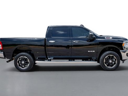 Used 2024 RAM 2500 Tradesman w/ Chrome Appearance Group AWD/4WD image 5