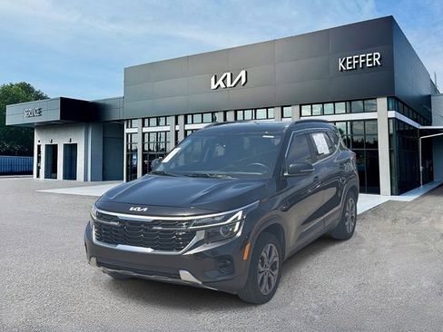 Certified 2024 Kia Seltos S AWD/4WD image 1
