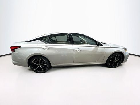Certified 2023 Nissan Altima 2.5 SR image 4