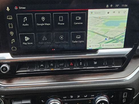 Used 2025 GMC Sierra 1500 SLT image 8