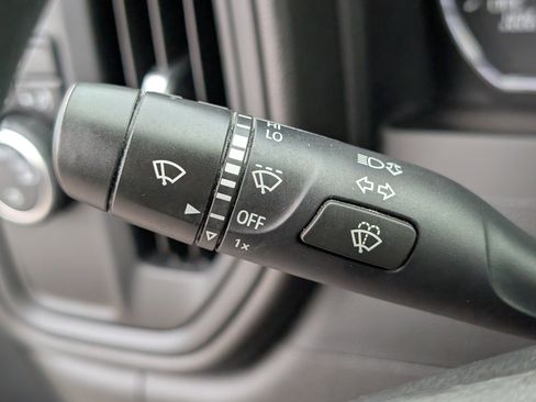 Used 2022 Chevrolet Silverado 1500 Custom w/ Safety Confidence Package image 24