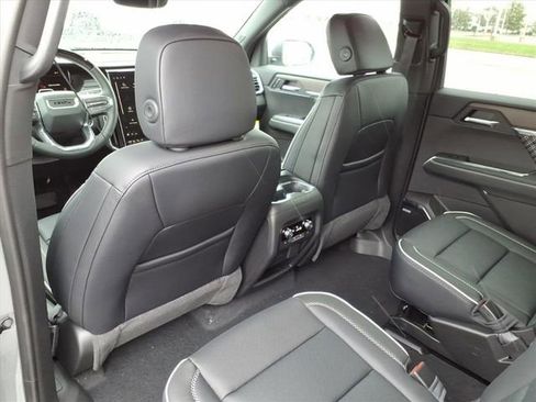 New 2026 GMC Acadia Denali image 15