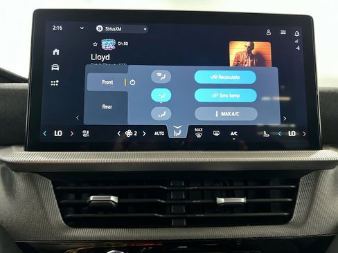 Used 2025 Ford Explorer ST-Line RWD image 12