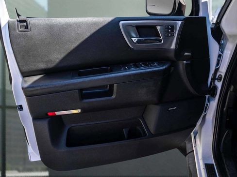 Used 2008 HUMMER H2 image 24